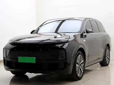 Li Auto Li L8 · 2024 год