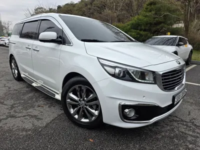 Kia Canival 2018, 100000 км, за 15700000 KRW
