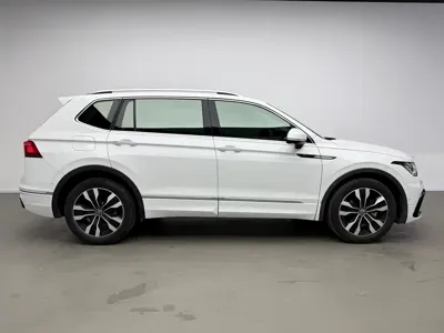 Volkswagen Tiguan L 2023, 18100 км, за 125800 CNY - фото 8