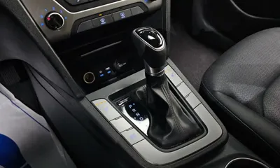 Hyundai Avante 2017, 117642 км, за 9000000 KRW - фото 9