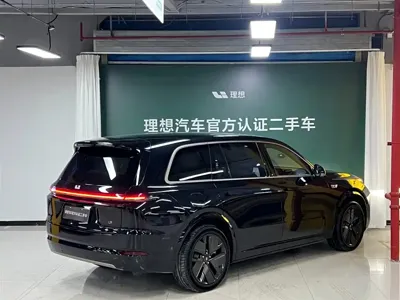 Li Auto Li L9 2025, 8800 км, за 356800 CNY