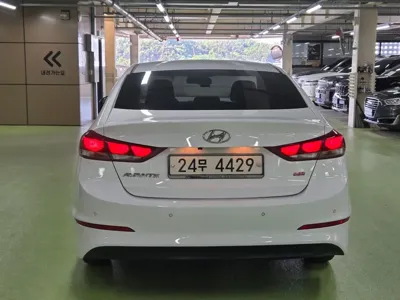 Hyundai Avante 2016, 132130 км, за 6990000 KRW - фото 6