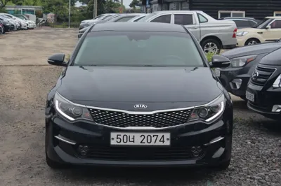 Kia K5 · 2016 год