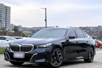 BMW 5 Series · 2025 год