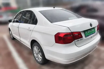 Volkswagen Jetta 2015, 69500 км, за 24003.63 CNY - фото 4