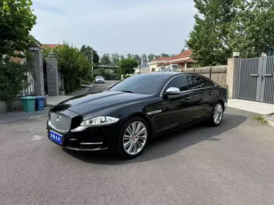 Jaguar XJ · 2013 год