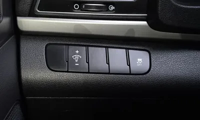 Hyundai Avante 2018, 61358 км, за 10800000 KRW - фото 20