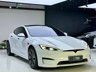 Tesla Model S 2023, 30000 км, за 569800 CNY - фото 3