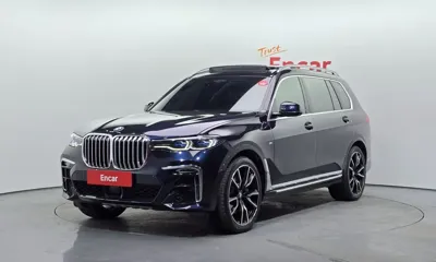 BMW X7 · 2021 год