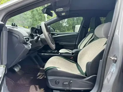 Volkswagen ID.4 Crozz 2023, 34000 км, за 71800 CNY - фото 4