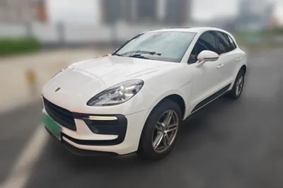 Porsche Macan · 2024 год