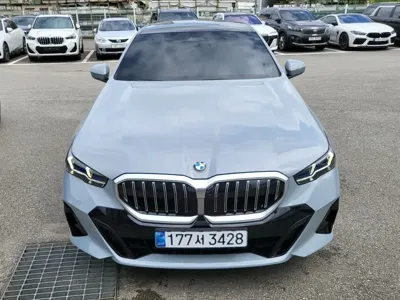 BMW 5-Series · 2025 год