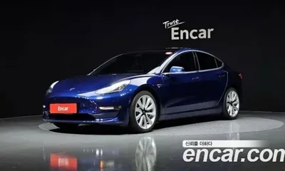 Tesla Model 3 · 2020 год