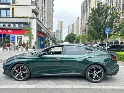 MG MG7 2023, 40000 км, за 88000 CNY