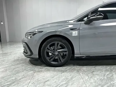 Volkswagen Golf 2022, 18000 км, за 153800 CNY - фото 8