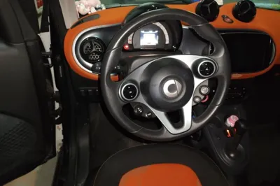 Smart Fortwo 2015, 82000 км, за 51997.67 CNY - фото 9