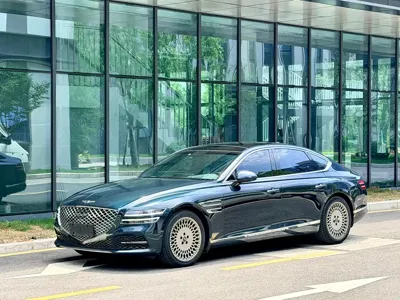 Genesis G80 · 2023 год