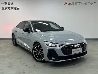 Audi 奥迪A5L 2025, 3300 км, за 233800 CNY
