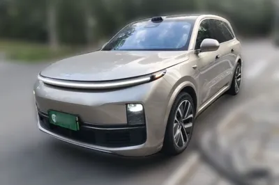 Li Auto L9 · 2022 год