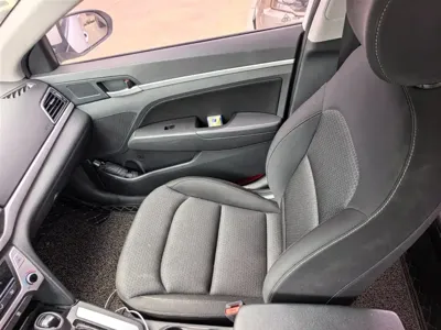Hyundai Elantra 2017, 109000 км, за 28800 CNY - фото 11