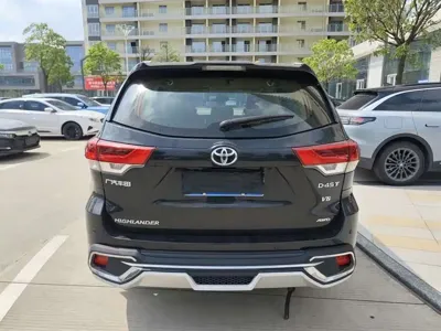 Toyota Highlander 2022, 52200 км, за 136800 CNY - фото 8