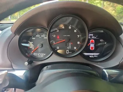 Porsche Cayman 2017, 112400 км, за 180300 CNY