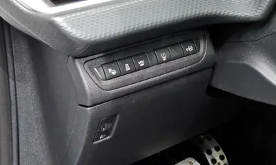 Peugeot 2008 2015, 143586 км, за 3990000 KRW - фото 14
