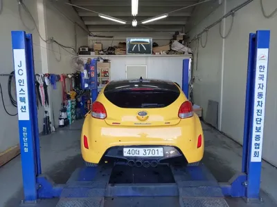 Hyundai Veloster · 2012 год