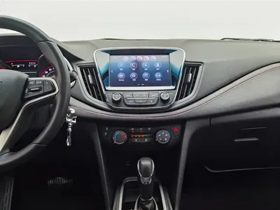 Chevrolet Monza 2020, 75000 км, за 28900 CNY - фото 12