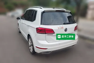 Volkswagen Golf Sportsvan 2019, 70200 км, за 59449.61 CNY