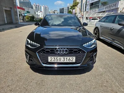 Audi A4 2023, 18000 км, за 31000000 KRW