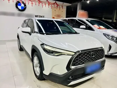 Toyota Corolla Cross 2022, 44400 км, за 75700 CNY