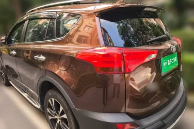 Toyota RAV4 2015, 61300 км, за 69815.14 CNY