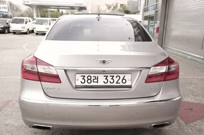 Hyundai Genesis 2012, 145233 км, за 4990000 KRW