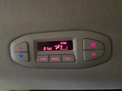 Kia Canival 2019, 77180 км, за 15000000 KRW - фото 15