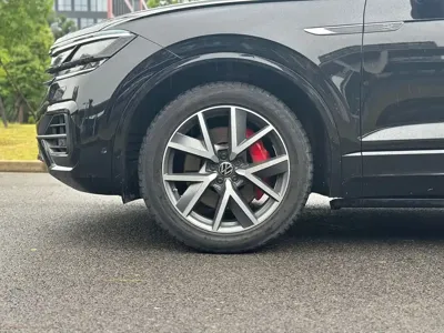 Volkswagen Touareg 2022, 86000 км, за 249000 CNY - фото 9
