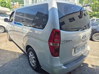 Hyundai Starex 2010, 180000 км, за 4500000 KRW