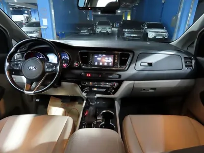 Kia Canival 2019, 211232 км, за 8500000 KRW - фото 5