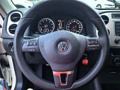 Volkswagen Tiguan 2015, 74000 км, за 42800 CNY - фото 22