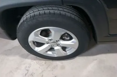 Jeep Compass 2017, 113000 км, за 46851.6 CNY - фото 11