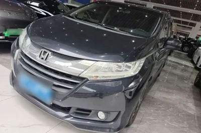Honda Odyssey · 2015 год