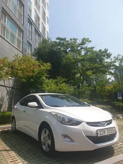 Hyundai Avante 2013, 125000 км, за 7200000 KRW - фото 1