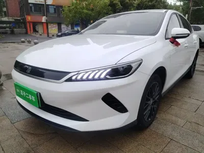 BYD Qin Plus 2025, 6200 км, за 86199 CNY
