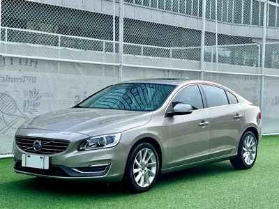 Volvo S60 2014, 100000 км, за 28000 CNY - фото 1