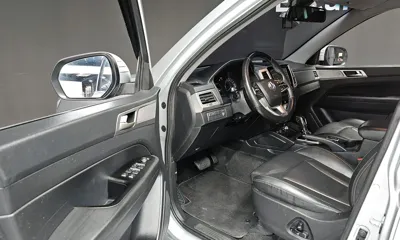 KG_Mobility_Ssangyong Rexton 2018, 147635 км, за 12800000 KRW - фото 11
