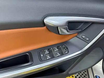 Volvo S60 2017, 130000 км, за 39800 CNY - фото 14