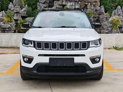 Jeep Compass 2019, 97000 км, за 42000 CNY