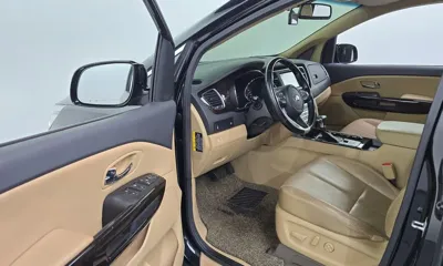 Kia Canival 2019, 156243 км, за 12700000 KRW - фото 10