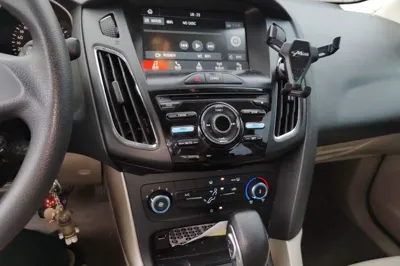 Ford Focus 2017, 84700 км, за 33439.21 CNY - фото 10