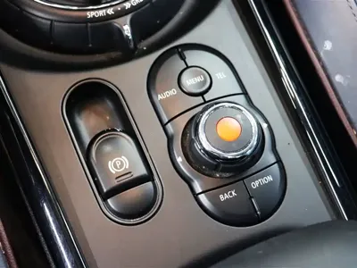 MINI Mini Clubman 2017, 129000 км, за 78000 CNY - фото 17